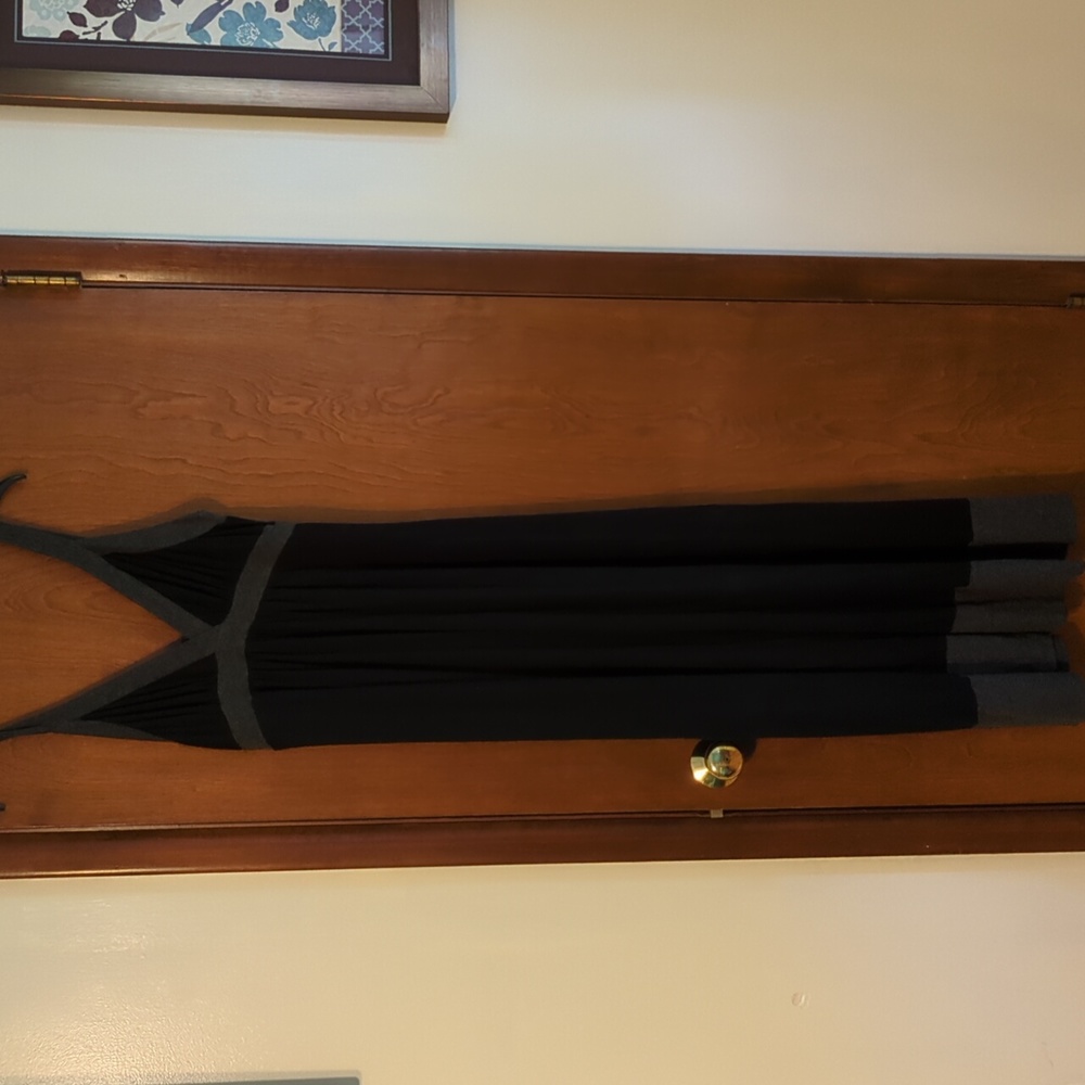 Comfortable Karen Kane maxi dress